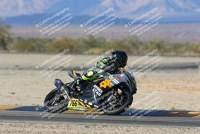 media/Nov-16-2024-CVMA (Sat) [[0e4bb1f32f]]/Race 9-Amateur Supersport Middleweight/